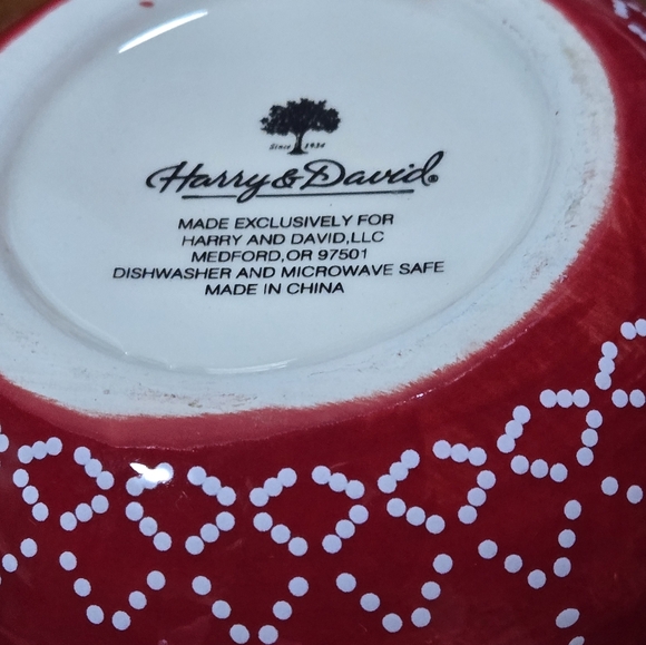 Cute hot chocolate  cup from Harry and David's this would make.a.nice gift - Picture 5 of 8